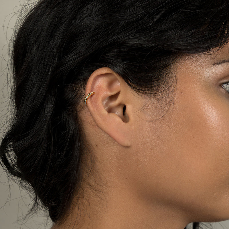 ECO-FINE EAR CUFF YELLOW GOLD WITH WHITE DIAMONDS