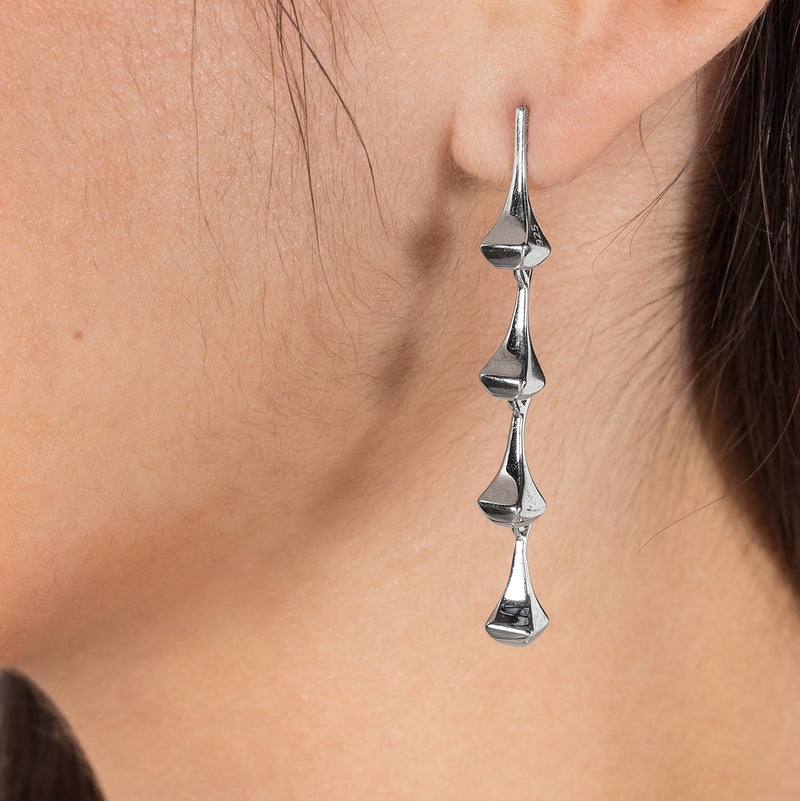 AMAZON DROP EARRINGS SILVER