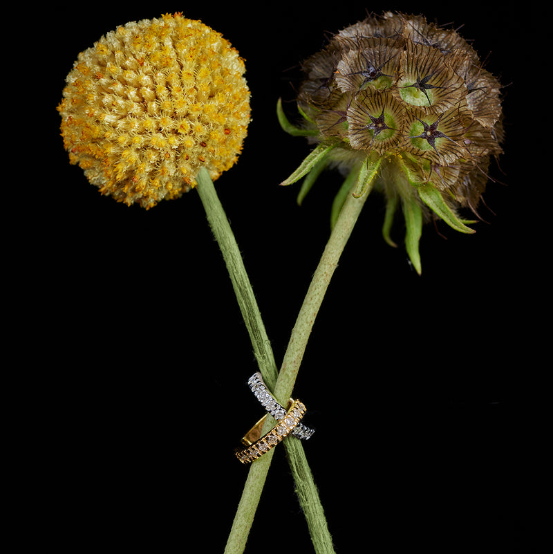 ECO-FINE EAR CUFF YELLOW GOLD WITH WHITE DIAMONDS