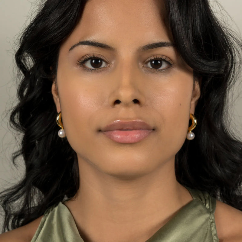 ECO-FINE PEARL HOOPS YELLOW GOLD